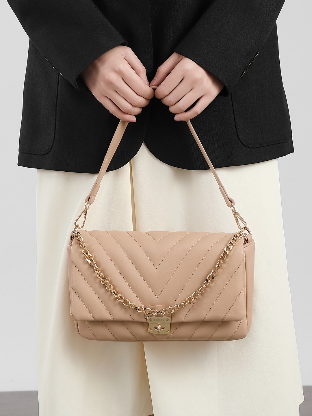 V-Quilted Small Square Bag | French Vintage Chain Shoulder Bag