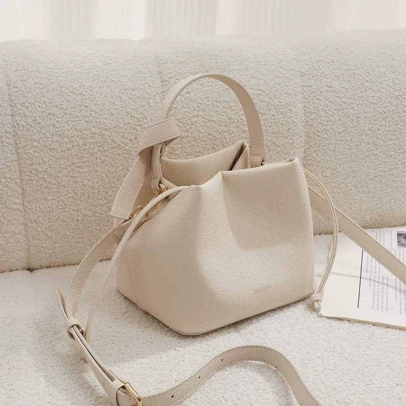 Leather-Textured Shoulder Bag | Versatile Commute Handbag