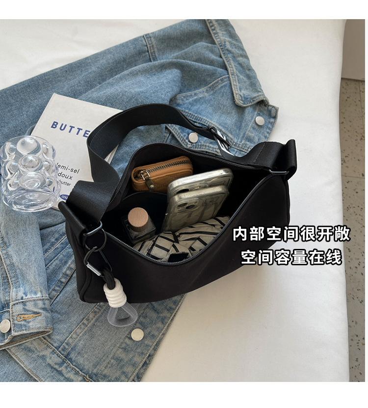 Waterproof Oxford Dumpling Bag | Trendy Sporty Crossbody Bag